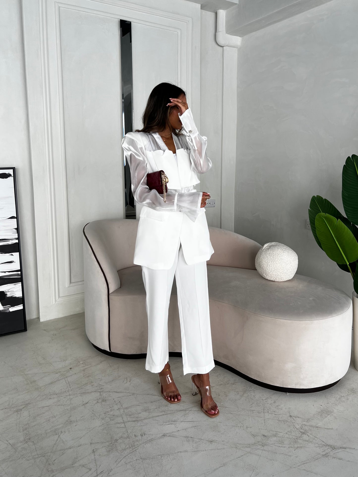 WHITE METALIC SLEEVE BLAZER