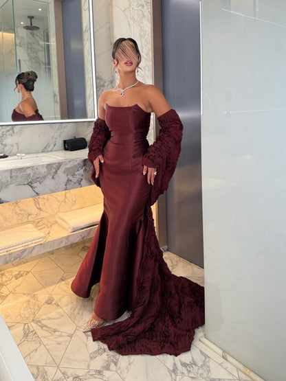 CINDERELLA in Maroon