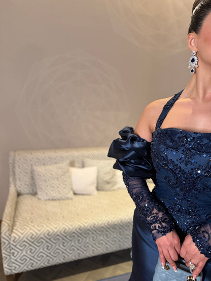 NILA in Néon Navy