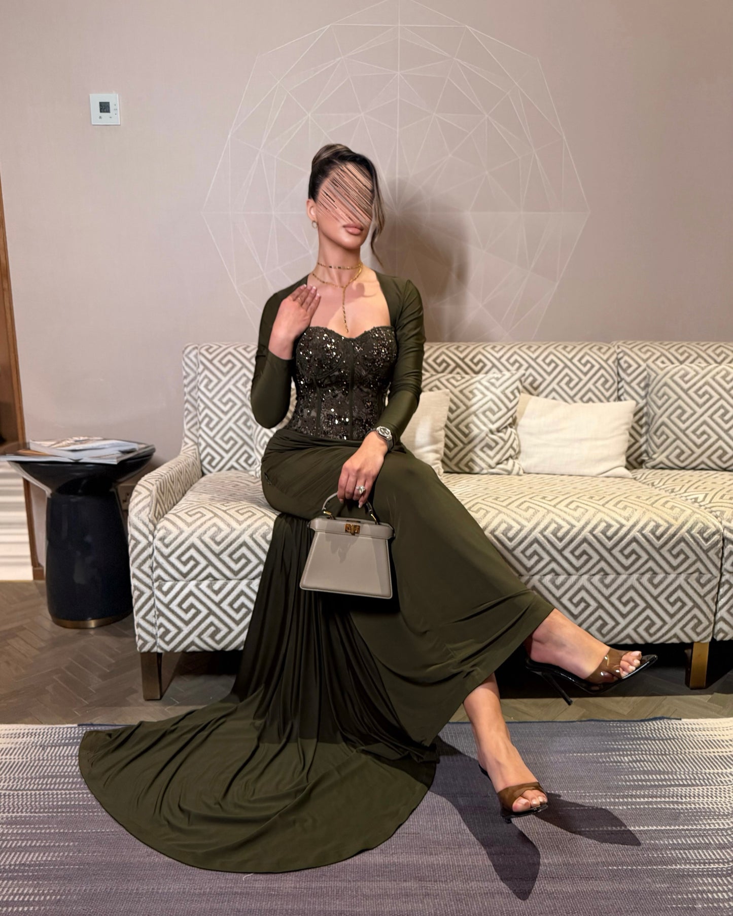 ZAYAN in Olive