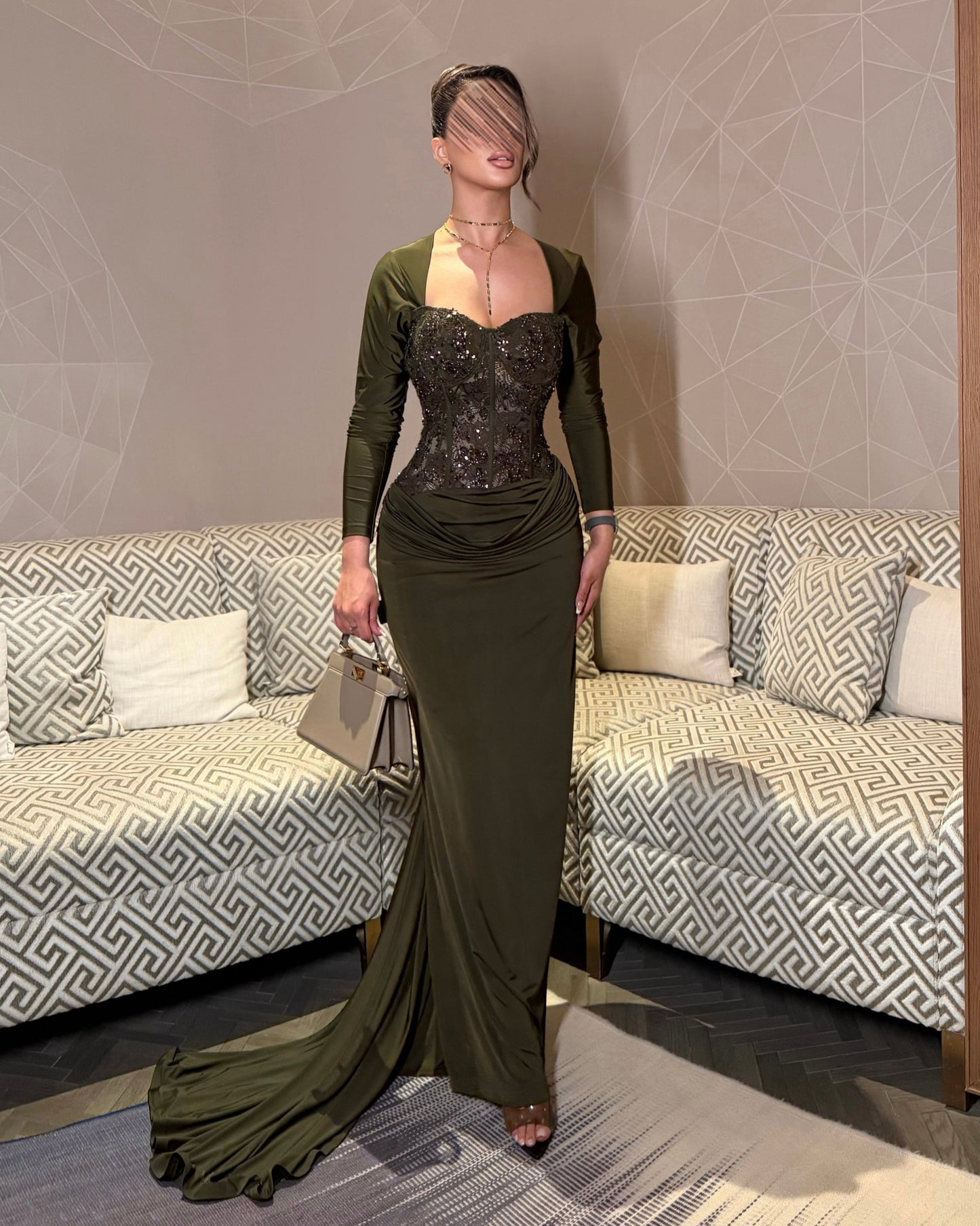 ZAYAN in Olive