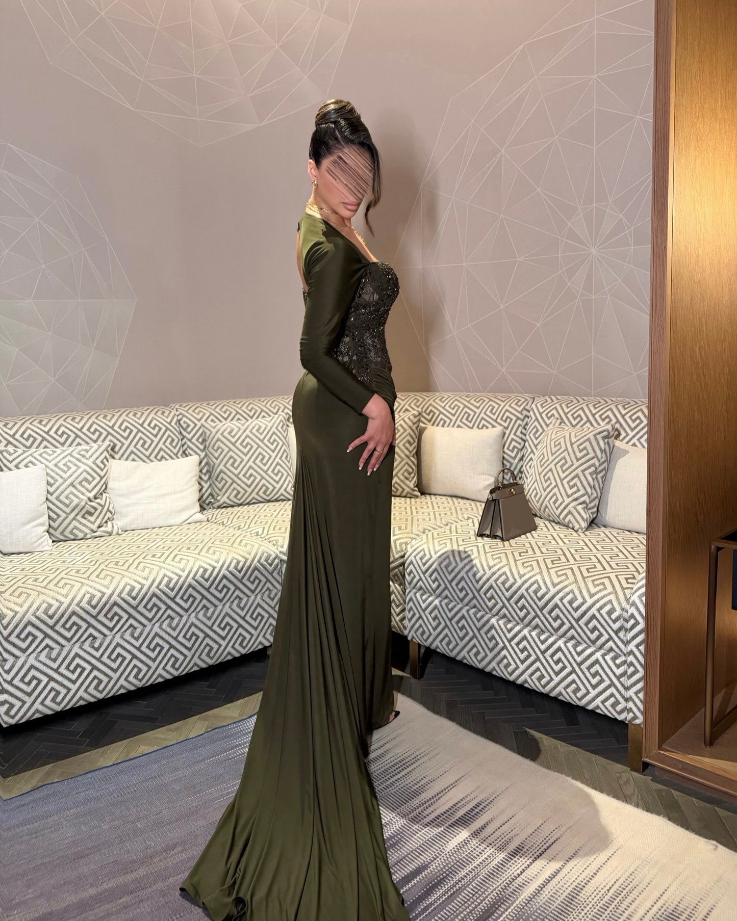 ZAYAN in Olive